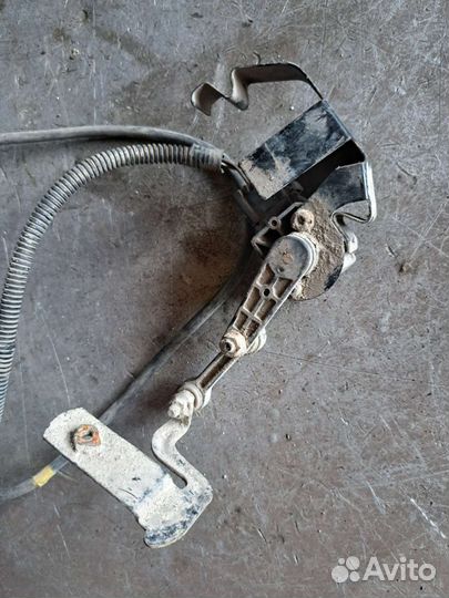 Датчик дорожного просвета задний Volvo S80