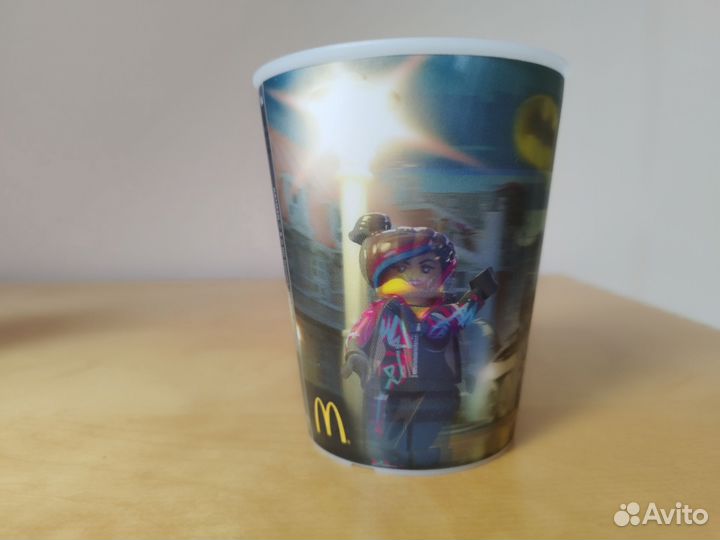 Стакан Лего Макдональдс Бэтмен