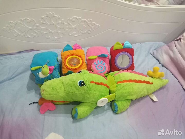 Крокодил-развивающая мягкая игрушка