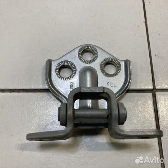 Петля двери задней левой нижняя SsangYong Actyon S