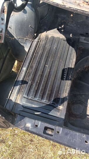 Кузовное железо на Мерседес