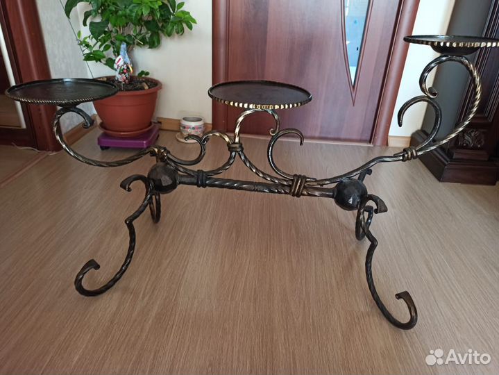 Подставка для цветов напольная