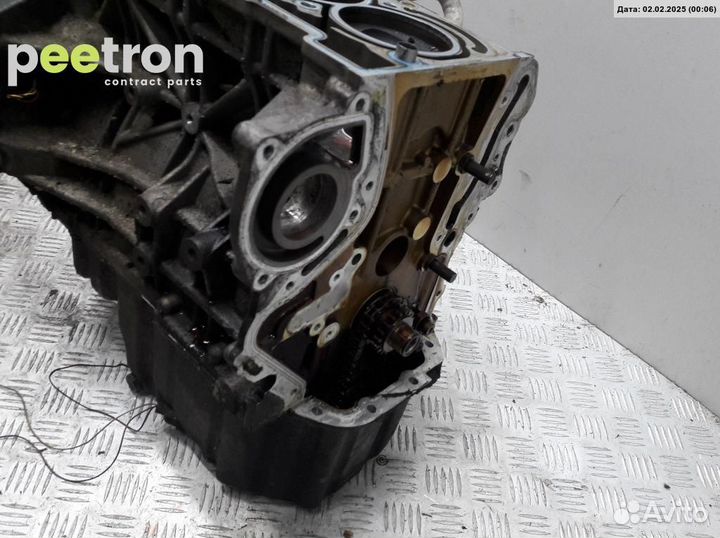 Б/У Б/У Блок цилиндров двигателя (картер) +
