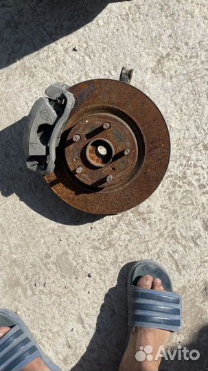 Супорт передний Camry55