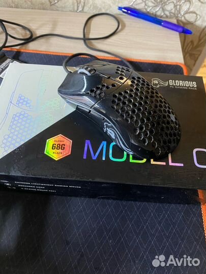 Glorious model o глянцевая