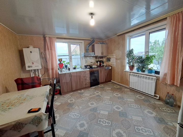 Коттедж 162 м² на участке 8 сот.