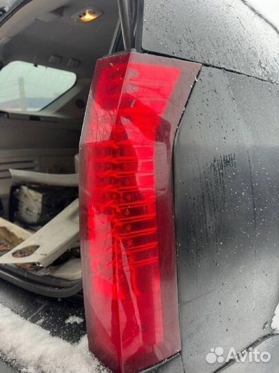 Фонарь задний правый Cadillac SRX 1
