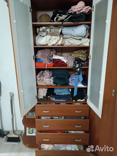 Шкаф угловой б/у