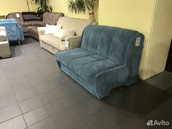 Прямой диван, аккордеон, Гарм. З