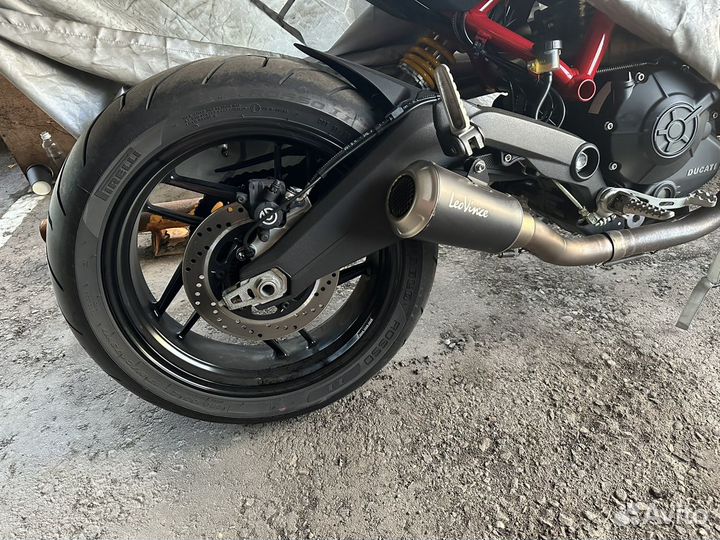 Ducati monster 797