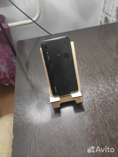 HUAWEI Y7 (2019), 3/32 ГБ