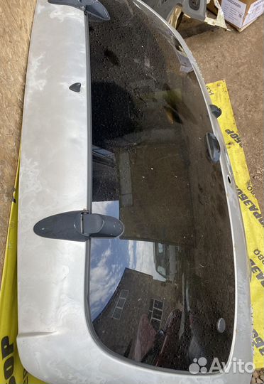 Крышка багажника Hyundai Santa Fe 1