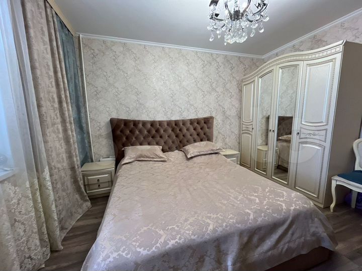 3-к. квартира, 74 м², 2/22 эт.