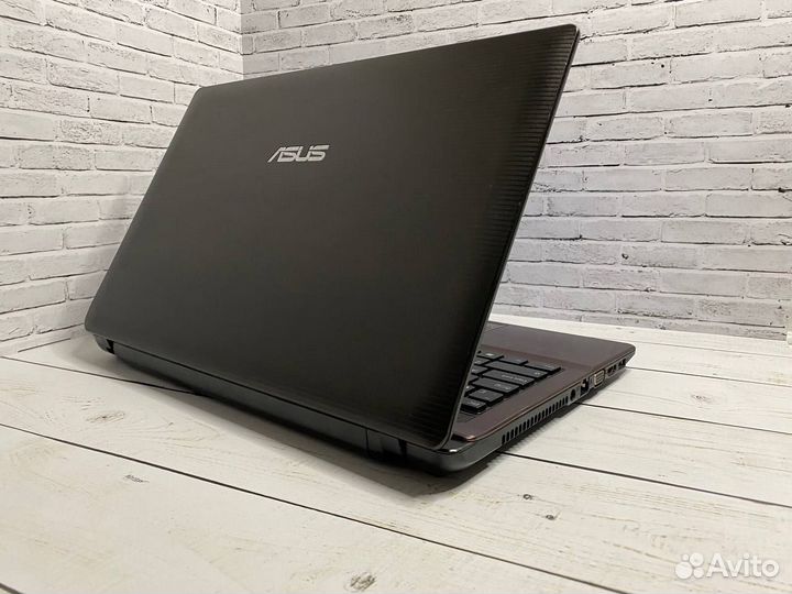 Игровой ноутбук Asus i7/8Gb/2видеокарты/SSD+HDD