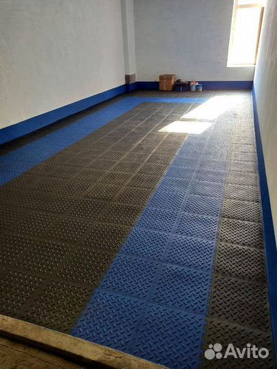 Модульная плитка пвх для офиса