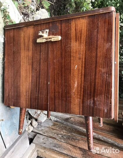 Тумбочка-ретро Чехия