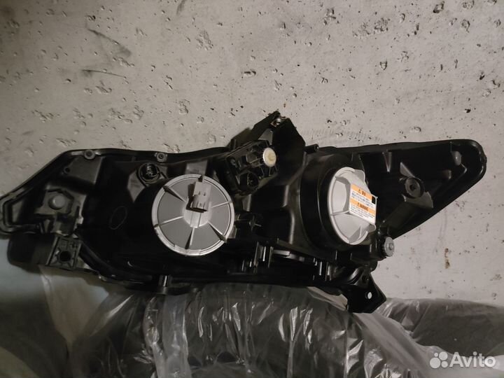 Фара honda insight