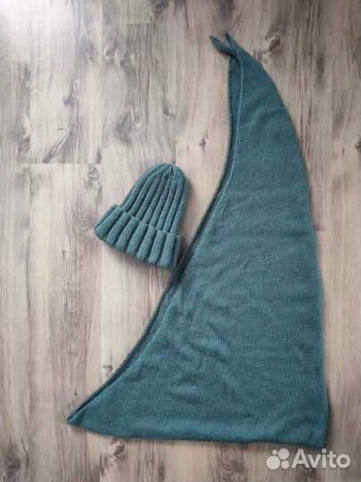 Шапка и вязаная косынка