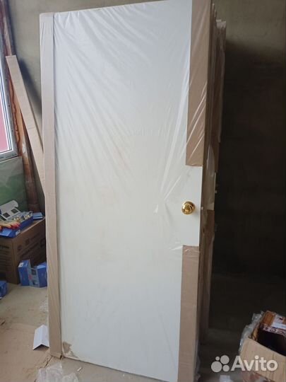 Двери межкомнатные белые новые
