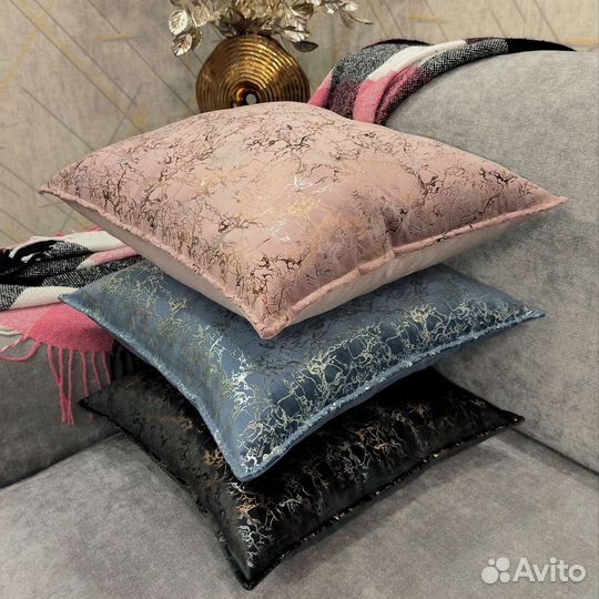 Подушка декоративная. Новая