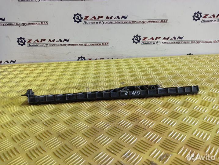 Направляющая стекла двери правая Man Tgs