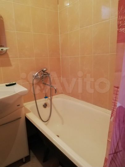 Комната 18 м² в 2-к., 7/17 эт.