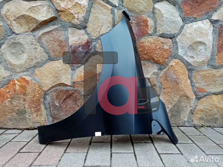 Левое крыло Меган 3 2009-2014