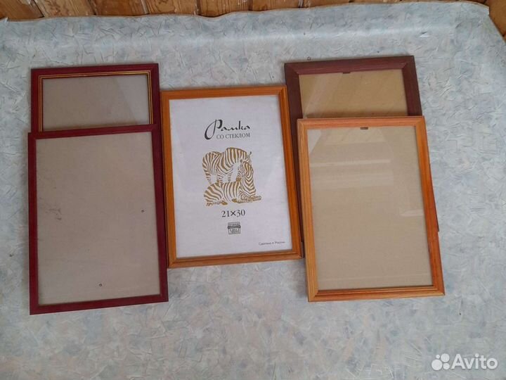 Рамки для фото и картин