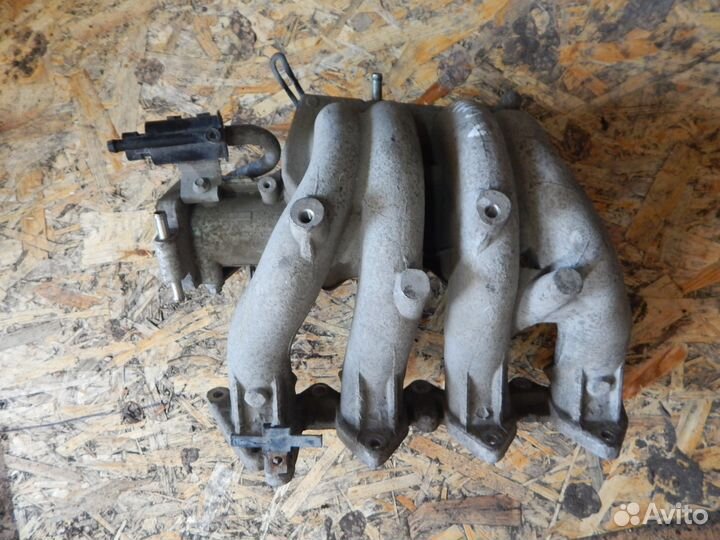 Коллектор впускной Lifan Breez (07) / Lifan Smily