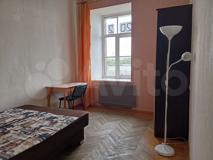 2-к. квартира, 51 м², 2/4 эт.