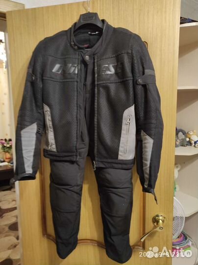 Мотокомбинезон dainese