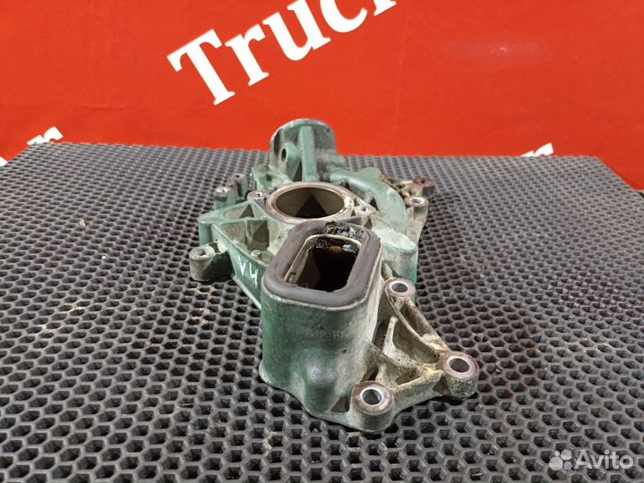 Корпус водяного насоса Volvo FH