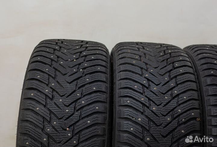 Nokian Tyres Hakkapeliitta 8 275/40 R21 107T