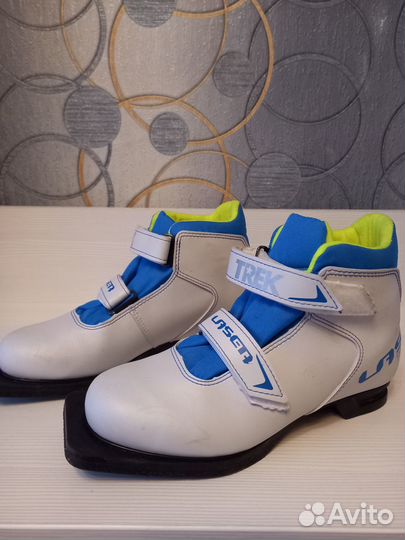 Лыжные ботинки 38 р детские