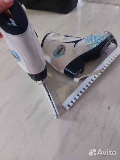 Коньки фигурные 39 размер