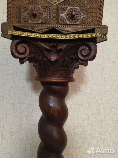 Антиквариат Консоль старинный красного дерева
