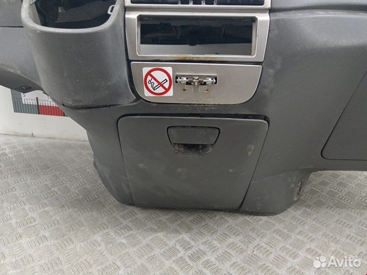 Торпедо (панель передняя) Iveco Daily 4