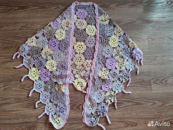 Платок шаль ручной работы