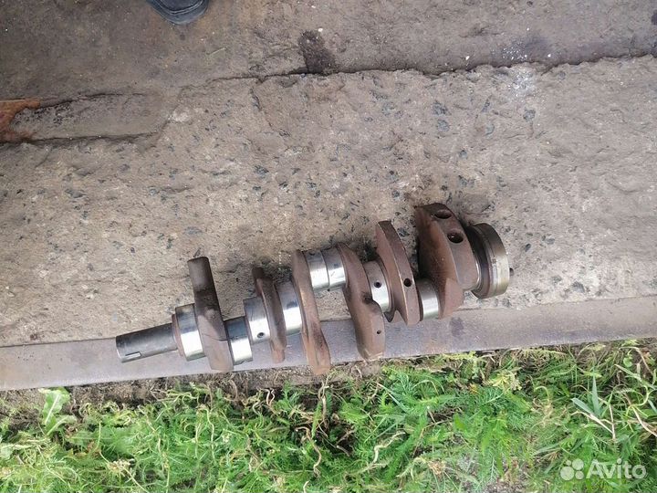 Запчасти мерселес м112. 2.4