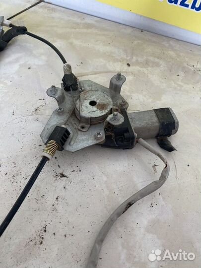 Стеклоподъемник передний правый Chery Fora 1.6