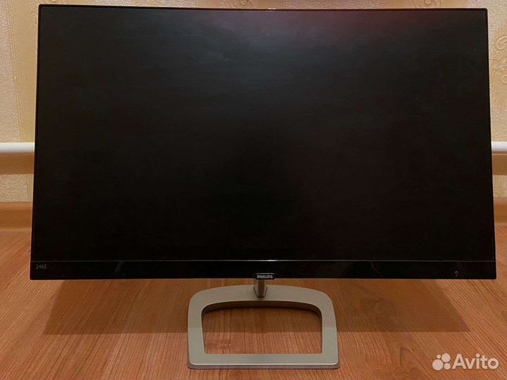 Монитор Philips