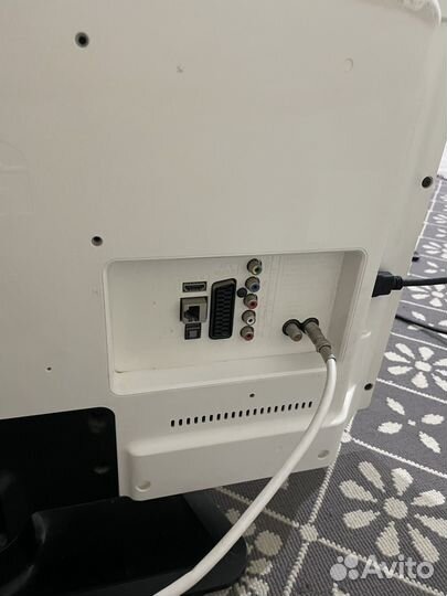 Телевизор Lg 32 SMART tv