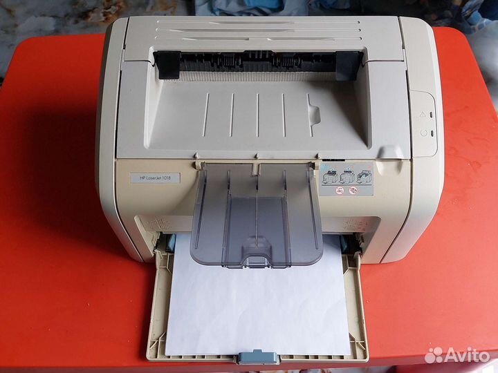 Принтер лазерный hp