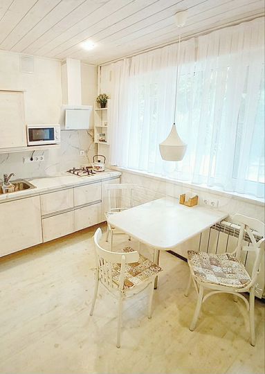 2-к. квартира, 46 м², 2/5 эт.