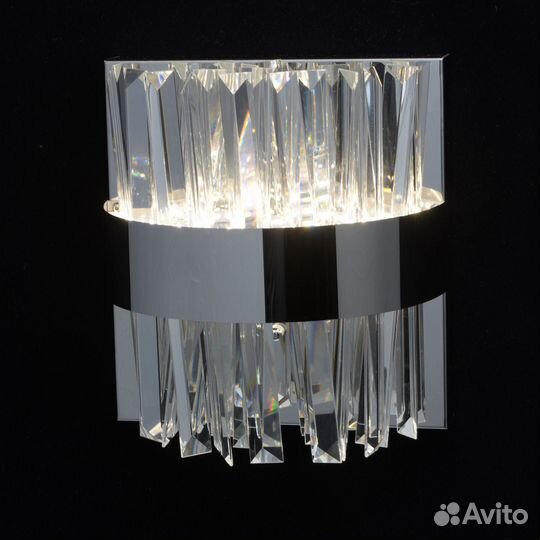 Шикарный настенный светильник Аделард MW-light