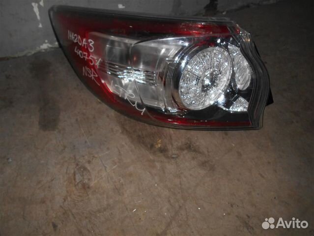 Фонарь задний наружный левый от Mazda Mazda 3 (BL