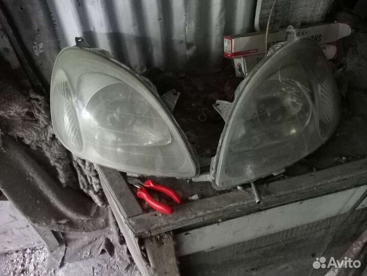 Фары ксенон toyota витз