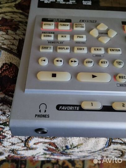 Драм машина Boss dr880