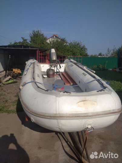 Моторная лодка