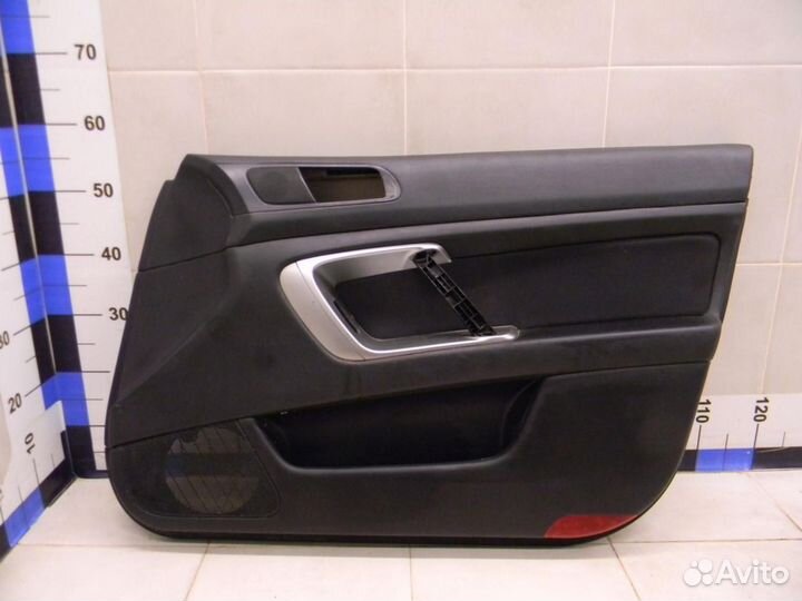 Обшивка двери передней правой Legacy Outback (B13)